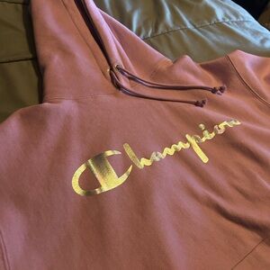 Champions hoodie large